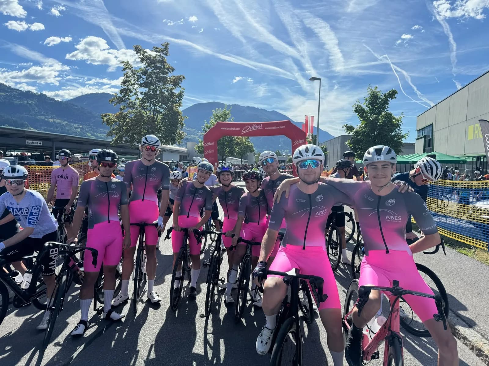 Die SlipStreamerz im Custom Kit am Start