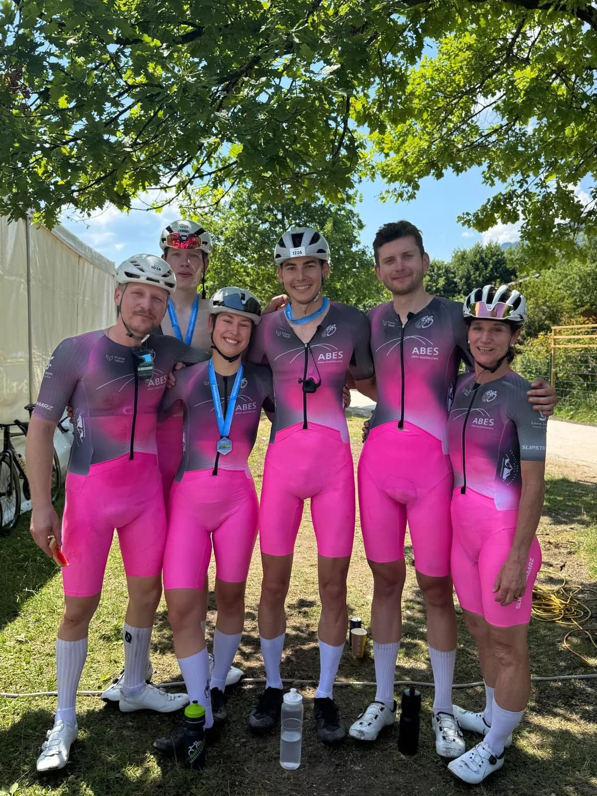 Sechs SlipStreamerz im Custom Kit nach dem Rennen