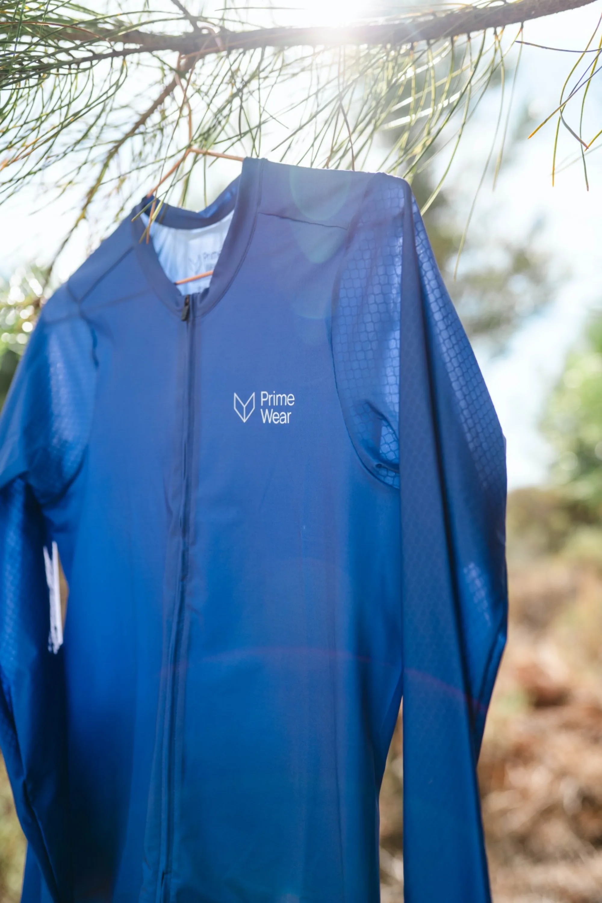 Long-sleeve jersey by Prime Wear in detail