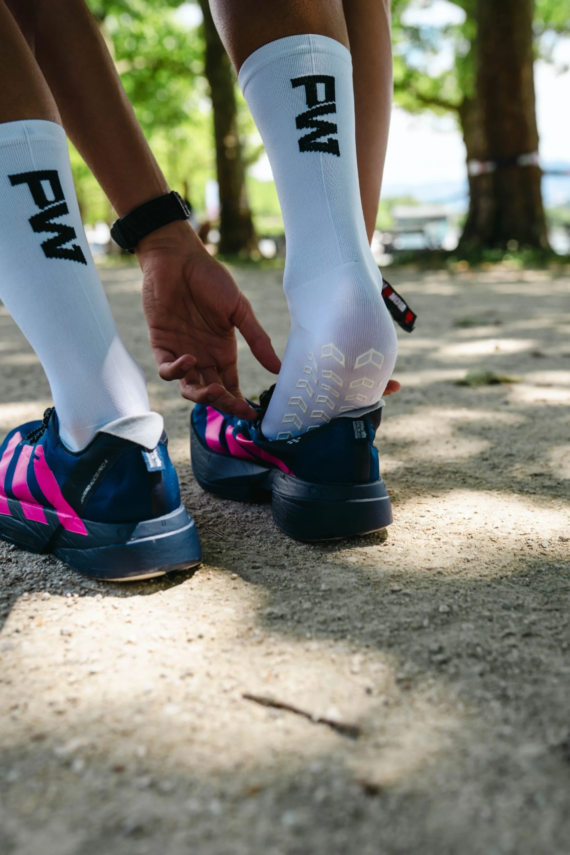 PW1 Performance Grip Socks